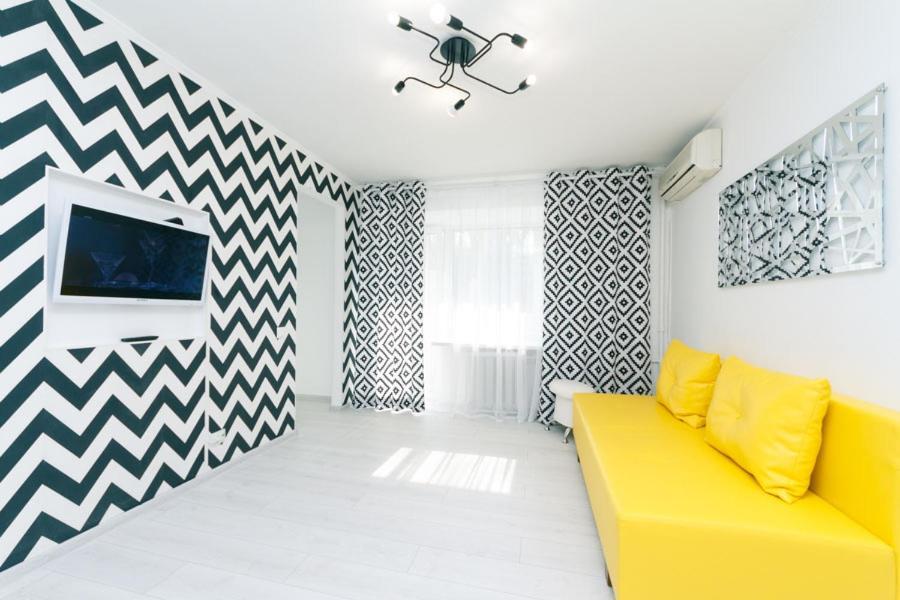 Flat 24 On Lesi Ukrainki 12 With 1 Bedroom Kijev Kültér fotó